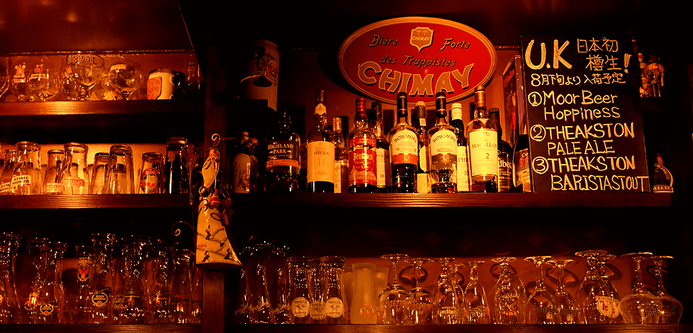 The Jha Bar（ジャハ・バー）でヨーロッパやアメリカのビールを楽しむ